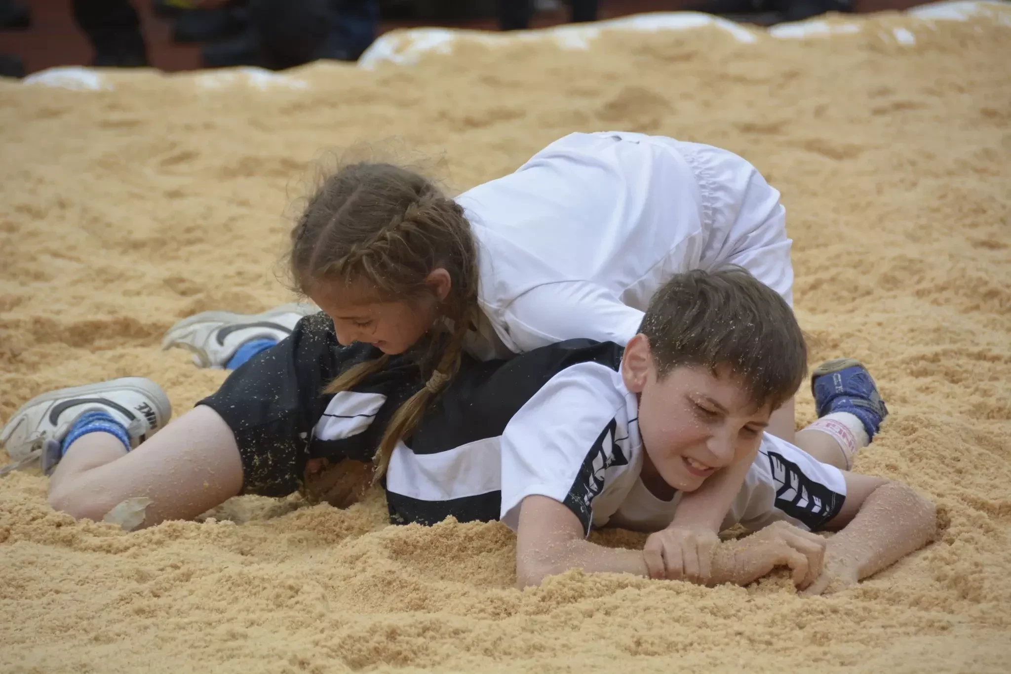 Tanzmanie aus Alpnach soll das Sportfest zum Beben bringen.